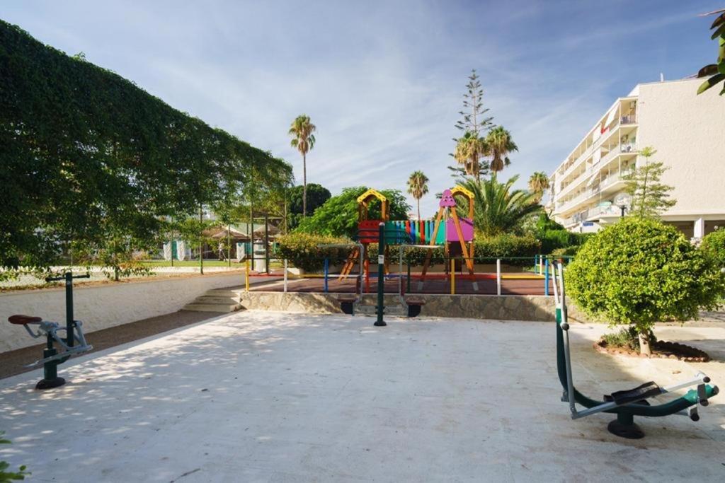 Apartment Armenka Carihuela Park ตอร์เรโมลิโนส ภายนอก รูปภาพ